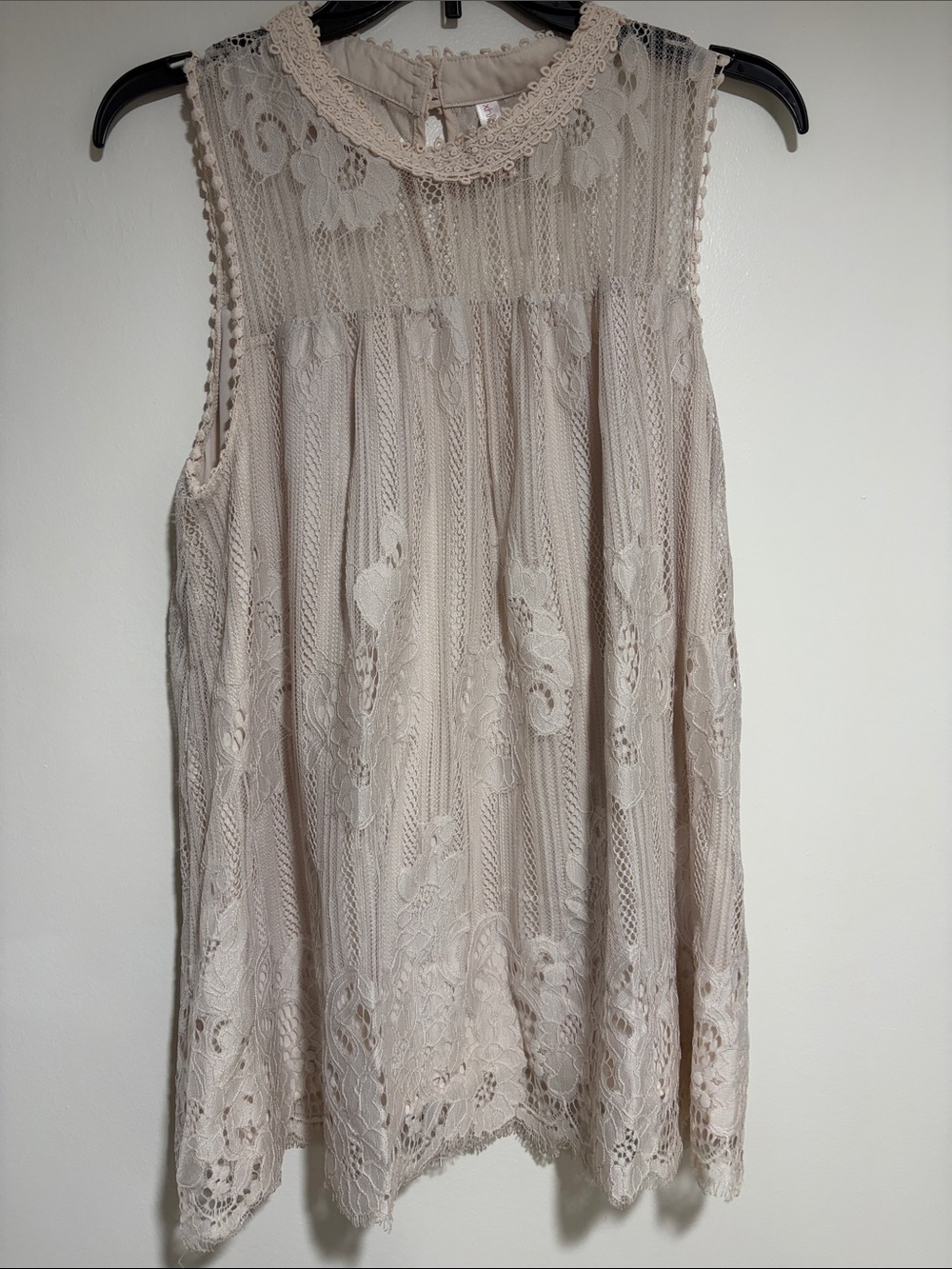 Sleeveless Lace A-Line Top in Light Cream
